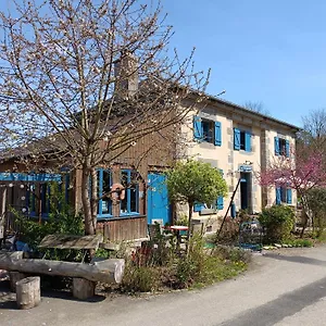  Bed & Breakfast Ille Flottante, Maison Eclusiere Et Hebergements Insolites Sur Le Canal France