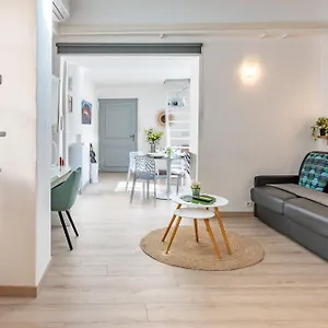 arles-holiday-la-terrasse.fr-provencehotel.com/