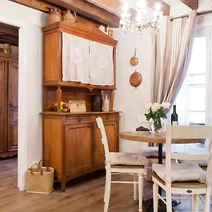 Apartment Le Merlot Du Marais, Paris